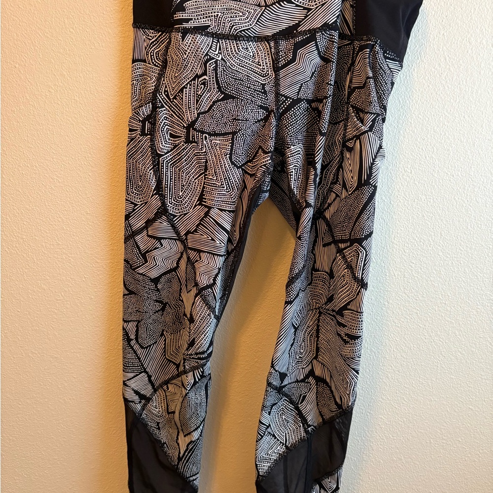 Lululemon Athletica Black and White Geometric Leggings